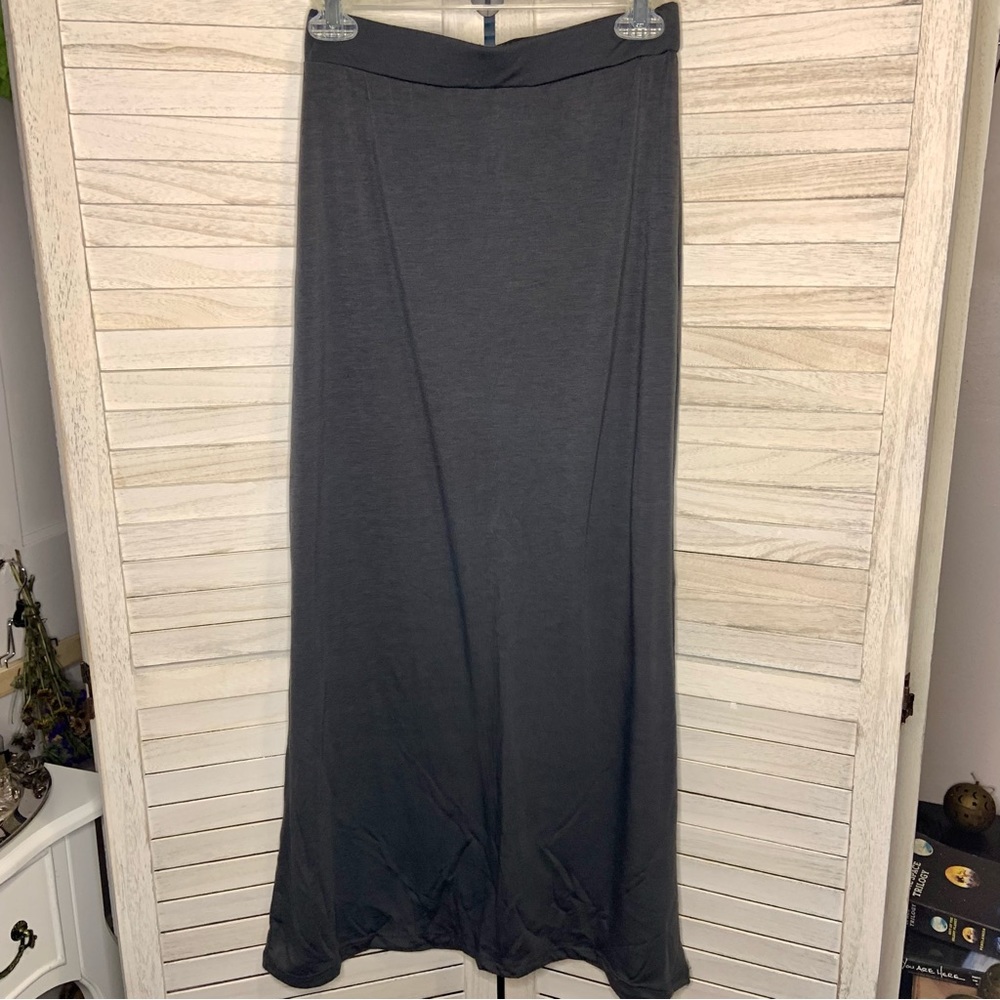 Ambiance Apparel Minimalist Plain Dark Gray Long Flowy Maxi Skirt Sz S